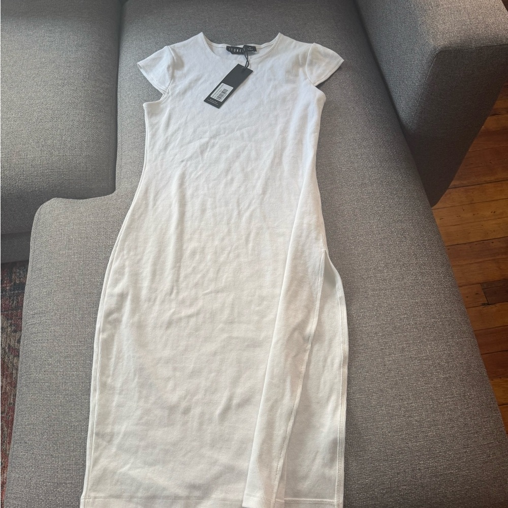 Elegant Short Sleeve Midi Lioness White Dress M